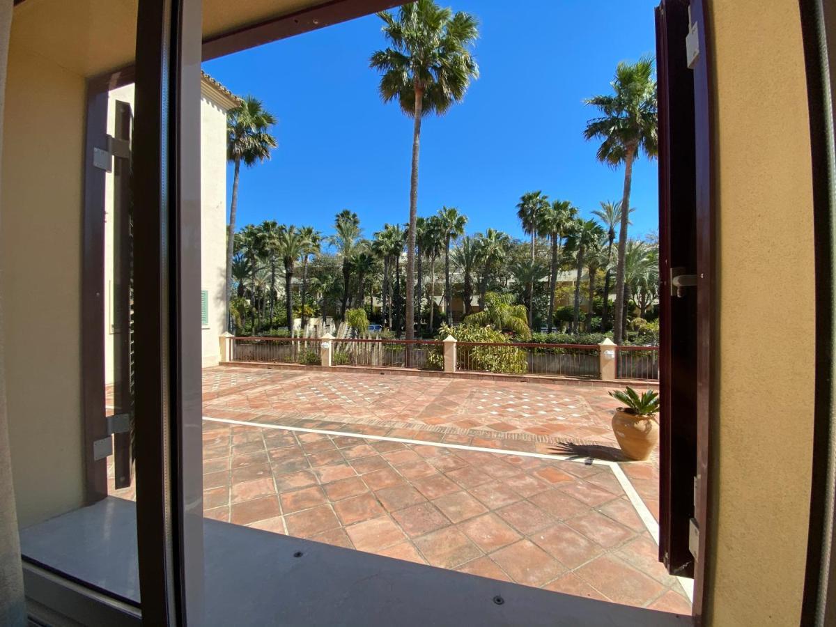 Apartamento Con Piscina ,Playa Con Vistas Panoramicas En La Marina De Sotogrande San Roque  Exterior photo