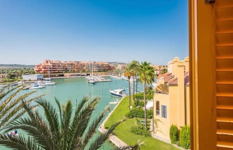 Apartamento Con Piscina ,Playa Con Vistas Panoramicas En La Marina De Sotogrande San Roque  Exterior photo